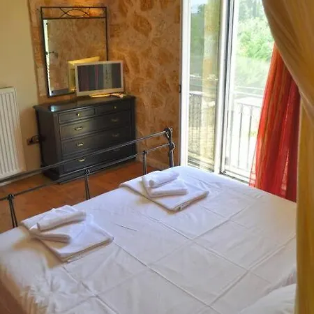 Vilă Stone Pool House Gouvia *